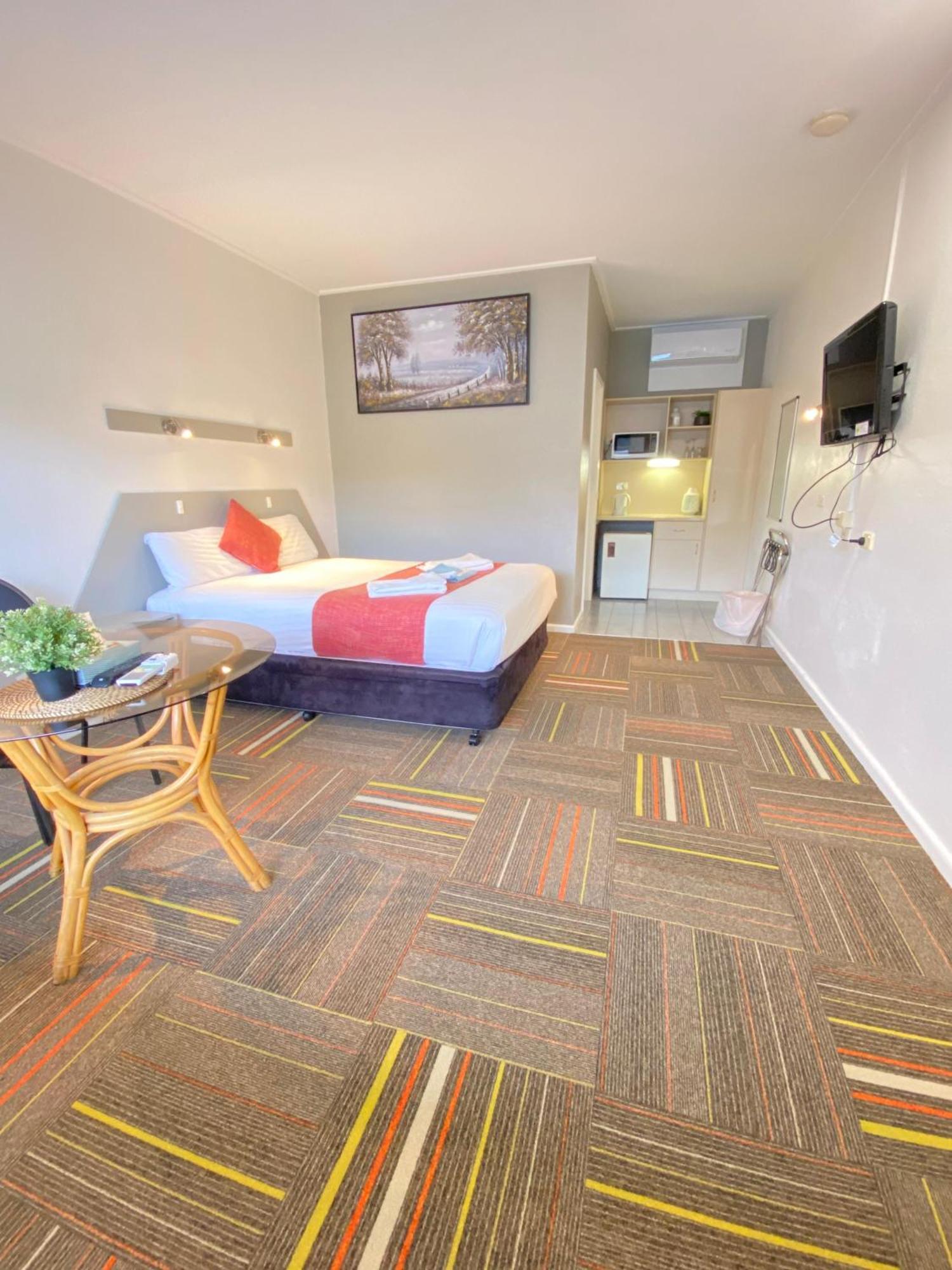 Cobb Inlander Motel Хэй Экстерьер фото